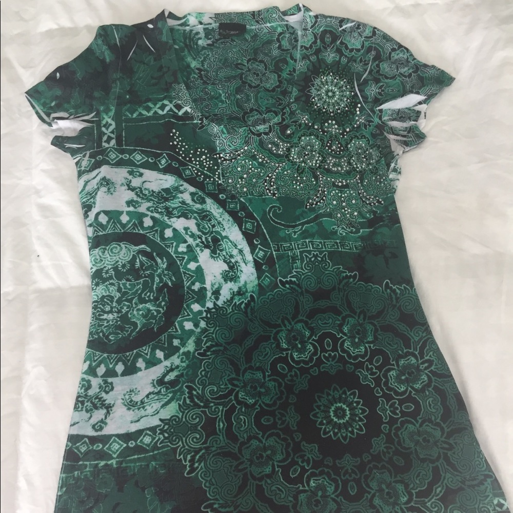 Daytrip green/black scoop neck short sleeve